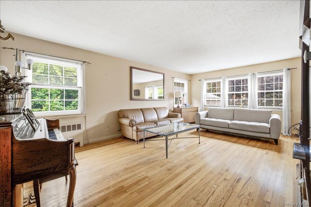 159 W Olive Street, Long Beach, NY 11561