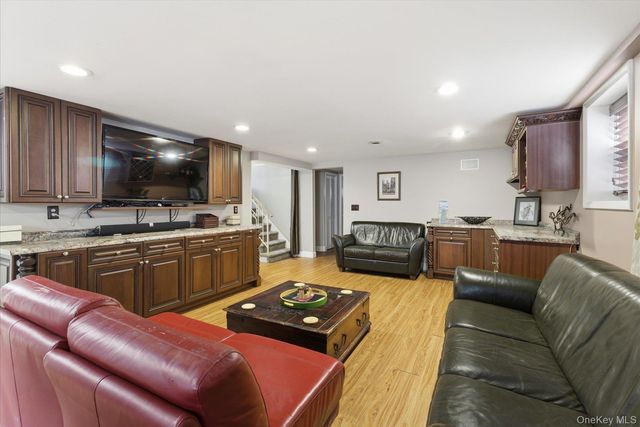 159 W Olive Street, Long Beach, NY 11561