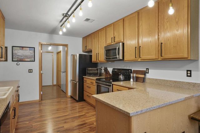 15 Saukdale Trail, Madison, WI 53717