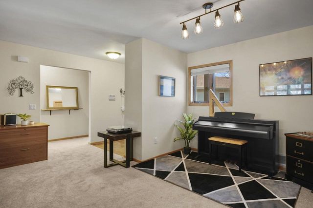 15 Saukdale Trail, Madison, WI 53717