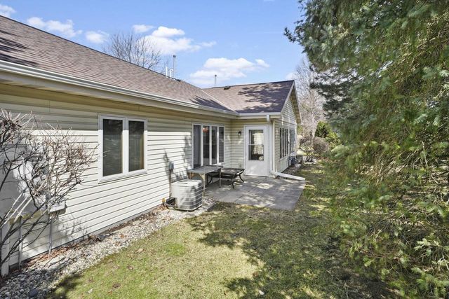 15 Saukdale Trail, Madison, WI 53717