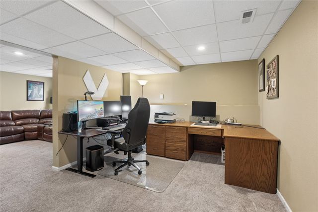 6906 Lewis Carroll Court, Johnston, IA 50131