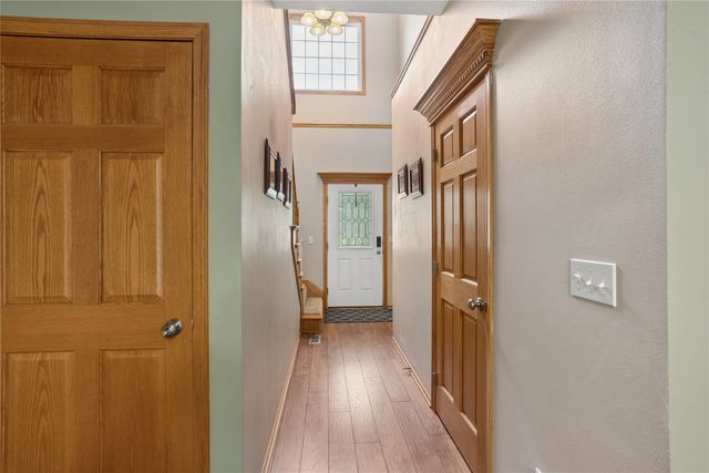 6906 Lewis Carroll Court, Johnston, IA 50131