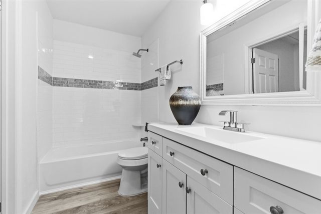 9005 La Prada Drive, Dallas, TX 75228