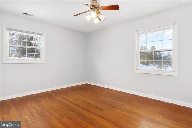 8301 SHARON DR, Frederick, MD 21704