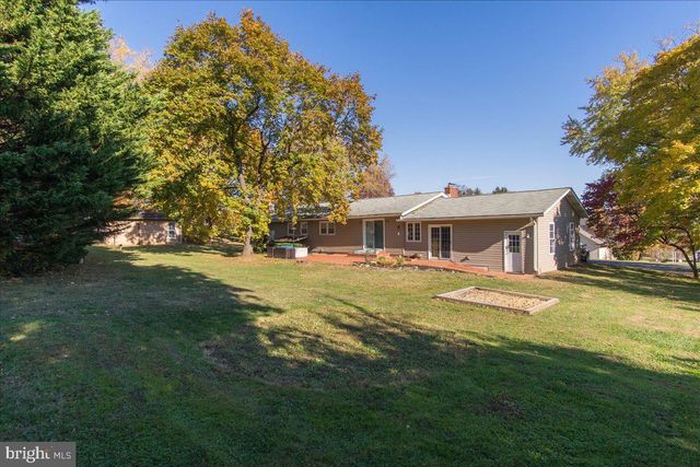 8301 SHARON DR, Frederick, MD 21704