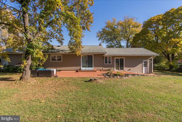 8301 SHARON DR, Frederick, MD 21704