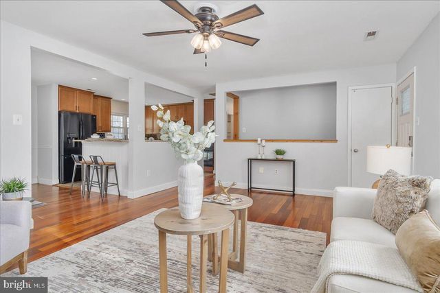 8301 SHARON DR, Frederick, MD 21704