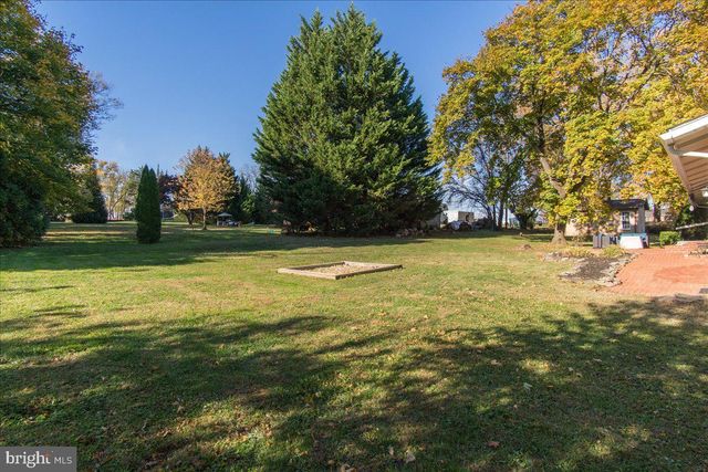 8301 SHARON DR, Frederick, MD 21704