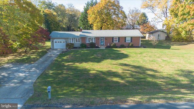 8301 SHARON DR, Frederick, MD 21704