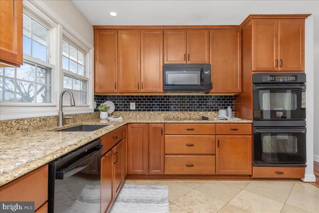 8301 SHARON DR, Frederick, MD 21704