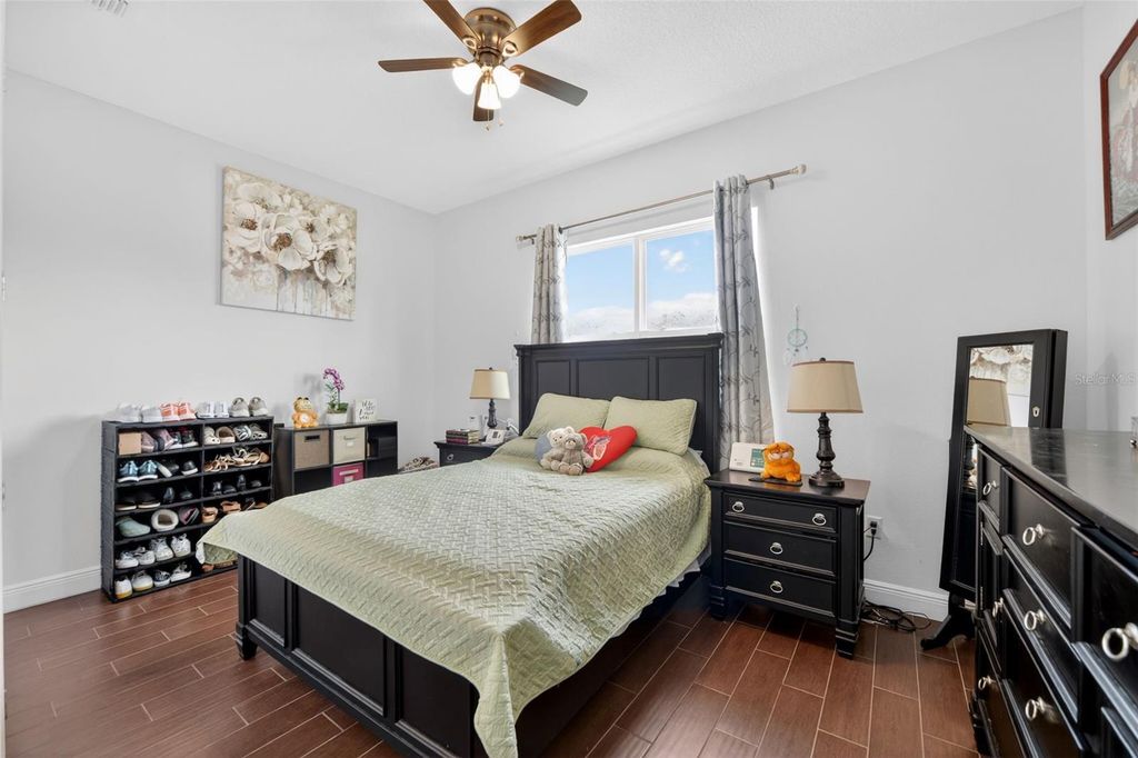 Image 10 of property listing at 4950 PALL MALL STREET E, Kissimmee, FL 34758