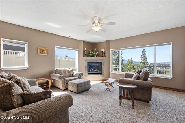 2010 E Grandview Dr, Coeur D'alene, ID 83815