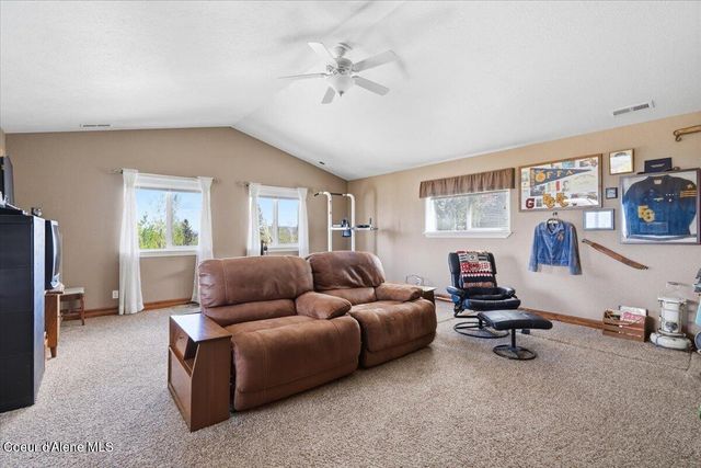 2010 E Grandview Dr, Coeur D'alene, ID 83815