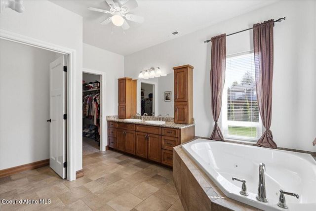 2010 E Grandview Dr, Coeur D'alene, ID 83815