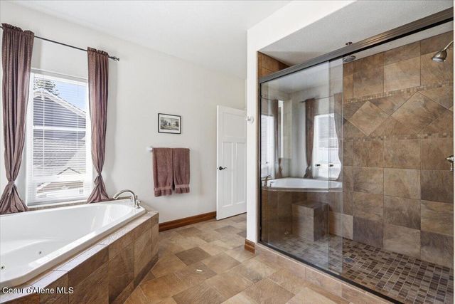 2010 E Grandview Dr, Coeur D'alene, ID 83815