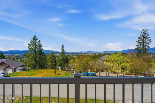 2010 E Grandview Dr, Coeur D'alene, ID 83815