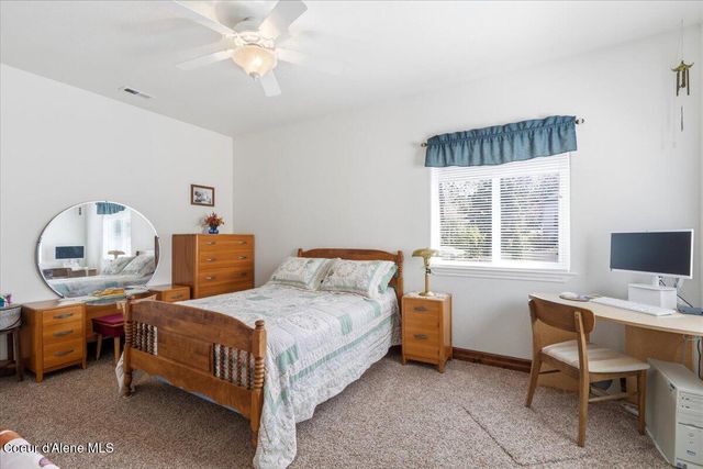 2010 E Grandview Dr, Coeur D'alene, ID 83815