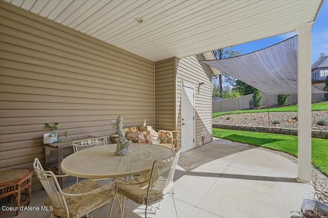 2010 E Grandview Dr, Coeur D'alene, ID 83815