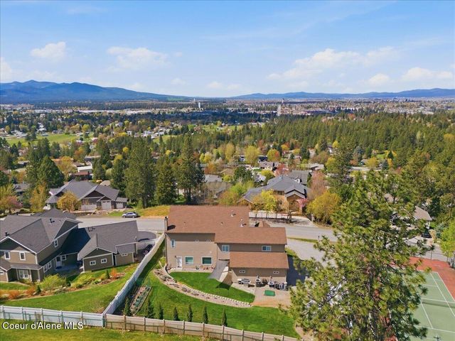 2010 E Grandview Dr, Coeur D'alene, ID 83815