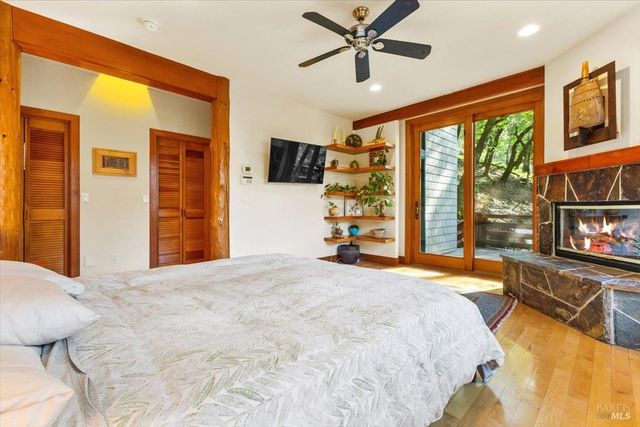 100 Zachary Ln, Santa Rosa, CA 95404