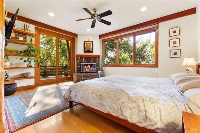 100 Zachary Ln, Santa Rosa, CA 95404