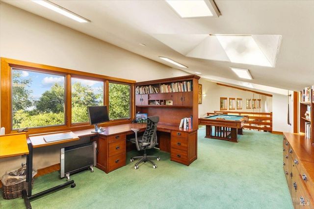 100 Zachary Ln, Santa Rosa, CA 95404