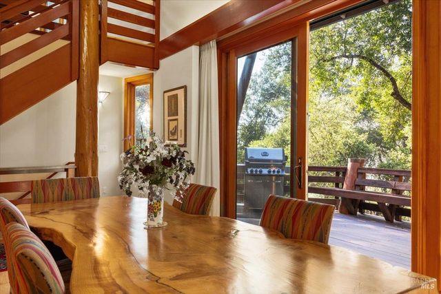 100 Zachary Ln, Santa Rosa, CA 95404