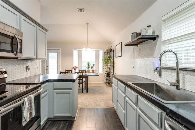 4101 Madison Avenue, Moore, OK 73160