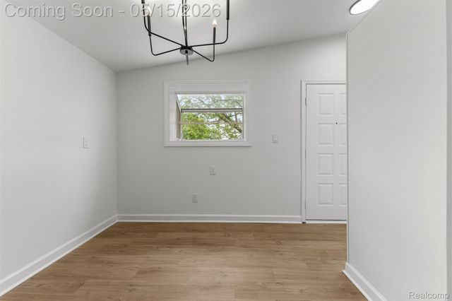 1072 S Venoy Road S, Westland, MI 48186