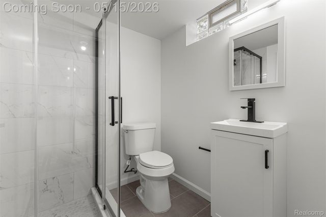 1072 S Venoy Road S, Westland, MI 48186