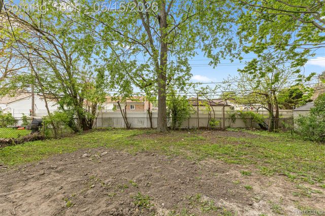 1072 S Venoy Road S, Westland, MI 48186