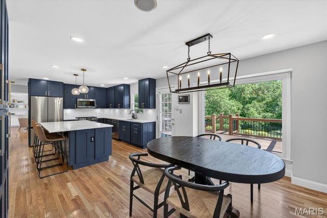 1868 Newburyport Road, Chesterfield, MO 63005