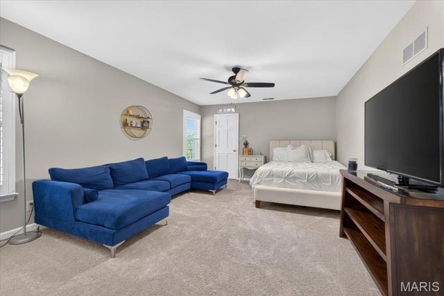 1868 Newburyport Road, Chesterfield, MO 63005