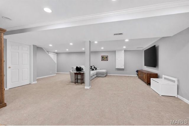 1868 Newburyport Road, Chesterfield, MO 63005
