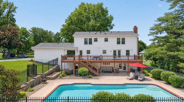 1868 Newburyport Road, Chesterfield, MO 63005