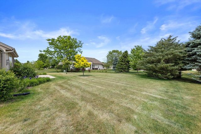 1345 Bluebird DRIVE, Oconomowoc, WI 53066