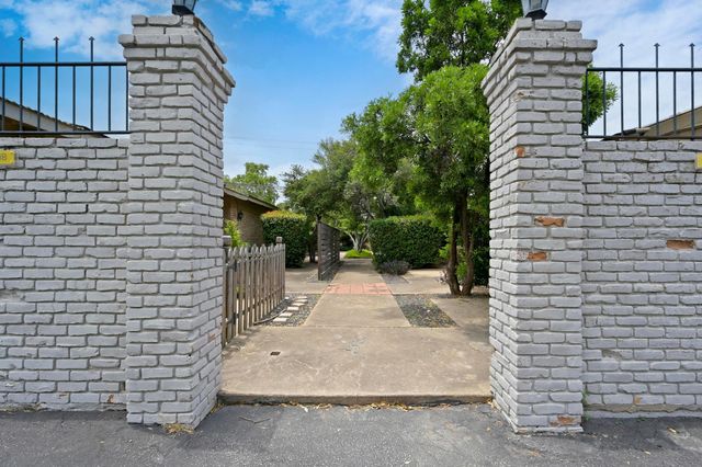 3430 Willowrun DR, Austin, TX 78704