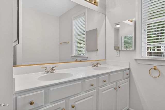 431 Sawgrass Hill Court, Cary, NC 27519