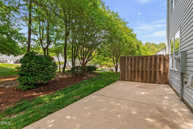 431 Sawgrass Hill Court, Cary, NC 27519
