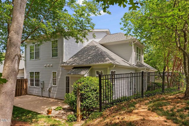 431 Sawgrass Hill Court, Cary, NC 27519