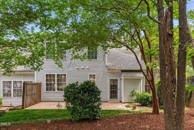 431 Sawgrass Hill Court, Cary, NC 27519