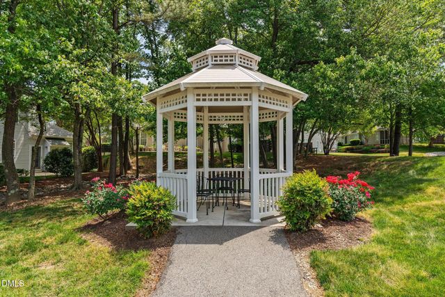 431 Sawgrass Hill Court, Cary, NC 27519