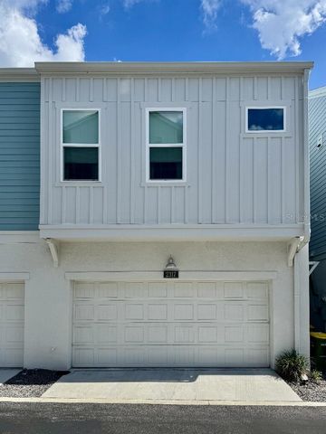 2317 LINDSTROM STREET, Sarasota, FL 34237
