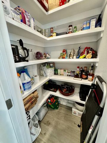 2317 LINDSTROM STREET, Sarasota, FL 34237
