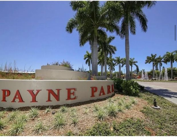 2317 LINDSTROM STREET, Sarasota, FL 34237