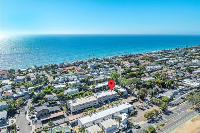 127 W Glaucus Street B, Encinitas, CA 92024