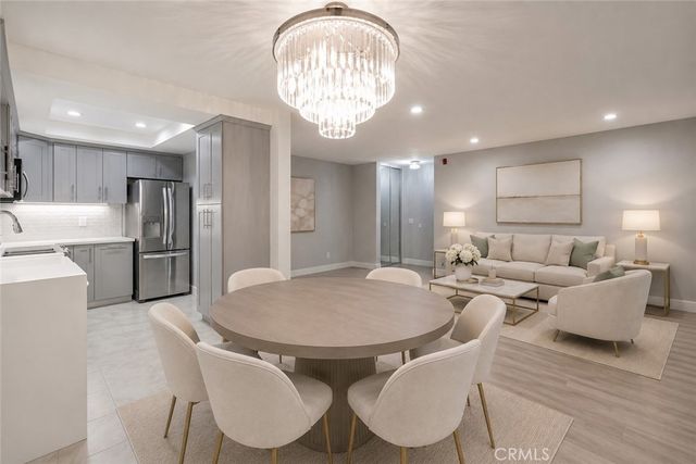 127 W Glaucus Street B, Encinitas, CA 92024