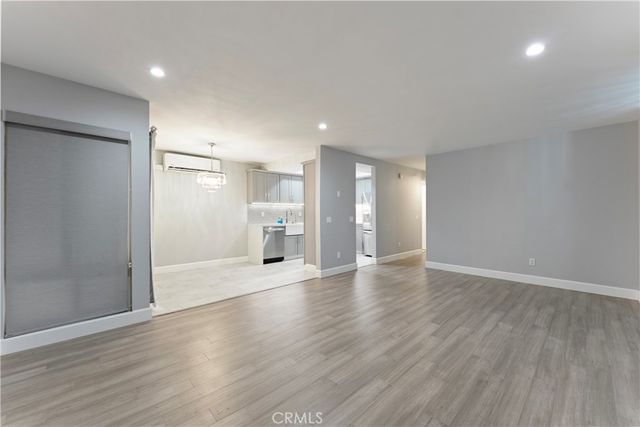 127 W Glaucus Street B, Encinitas, CA 92024