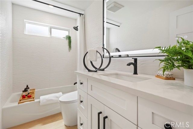 2316 La Linda, Newport Beach, CA 92660